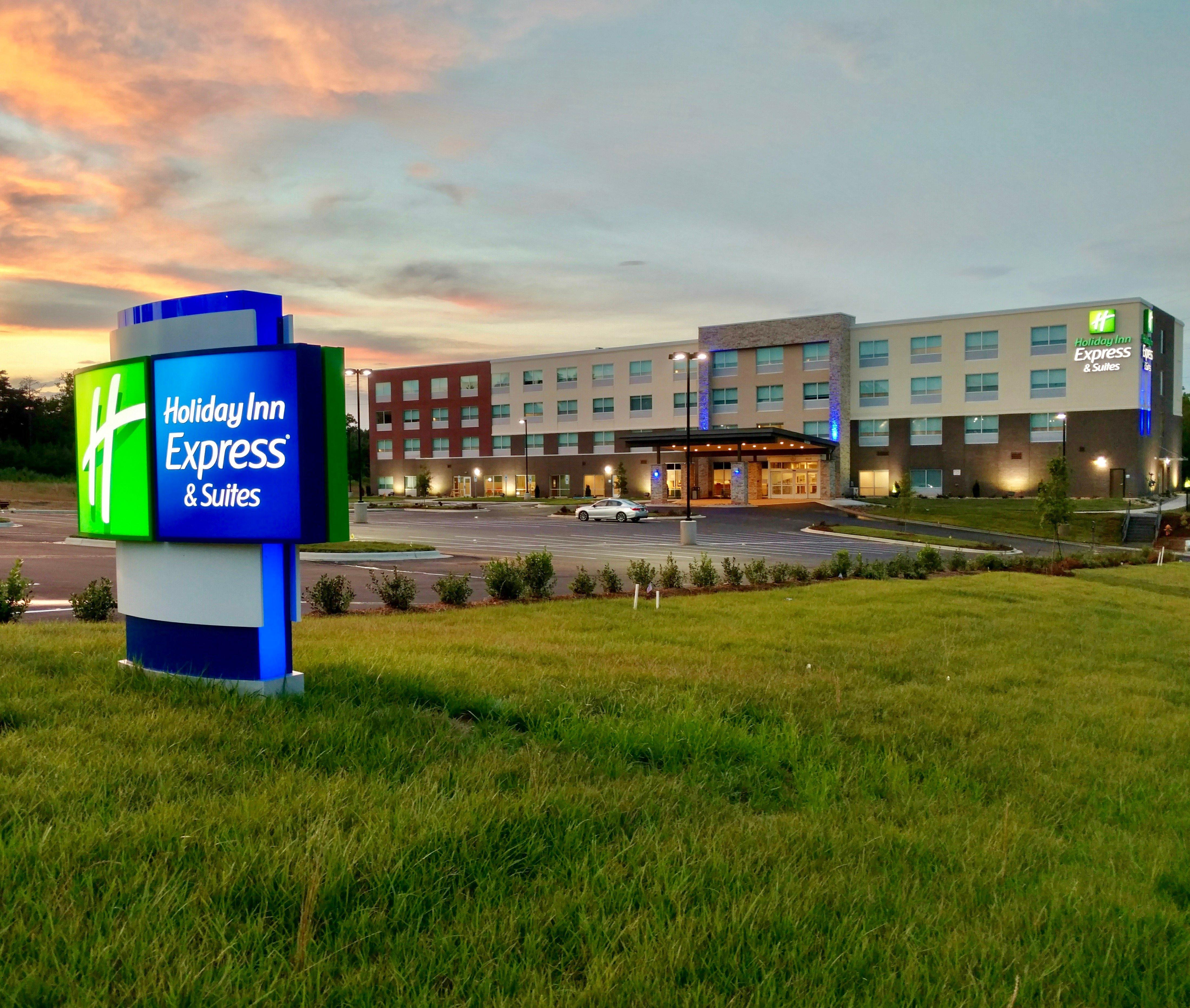 Holiday Inn Express & Suites Raleigh Airport - Brier Creek By Ihg Exteriér fotografie
